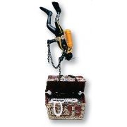 Аквалангист с сокровищем