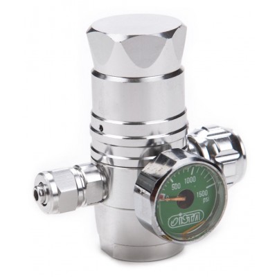 Ista "Регулятор СО2 вертикальный с манометром для одноразовых картриджей" Ista "Регулятор СО2 вертикальный с манометром для одноразовых картриджей"