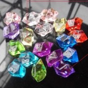 Мелкие цветные камни из акрилового стекла